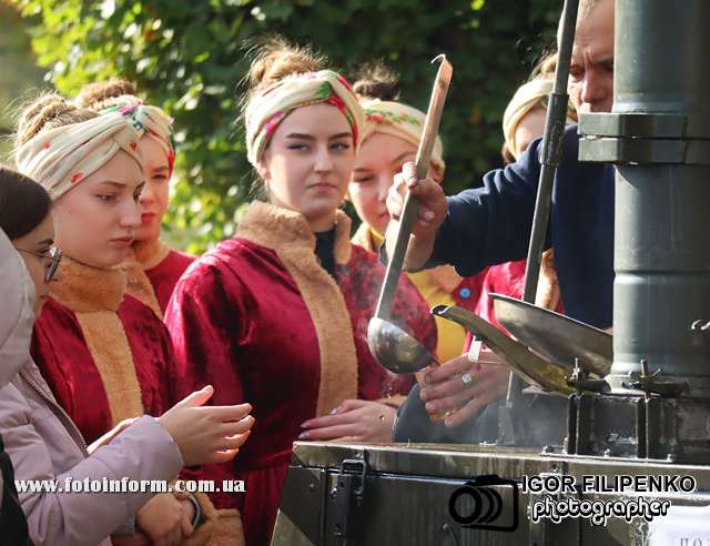  Фестиваль "Радість в камуфляжі"(Козачий острів)